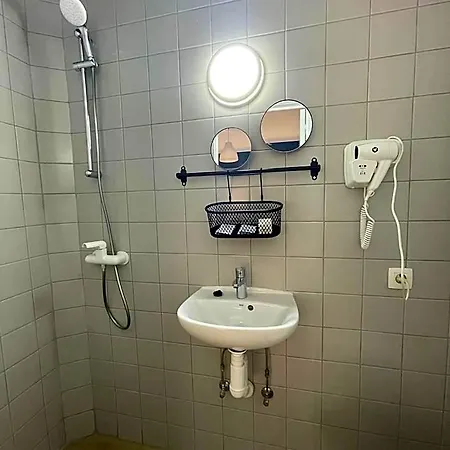 Heb Hotel